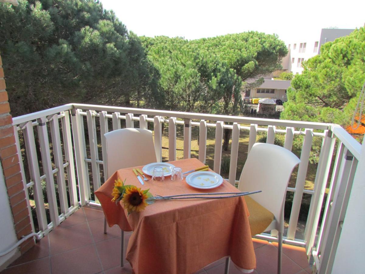 Bright Sea Front With Balcony Apartment *