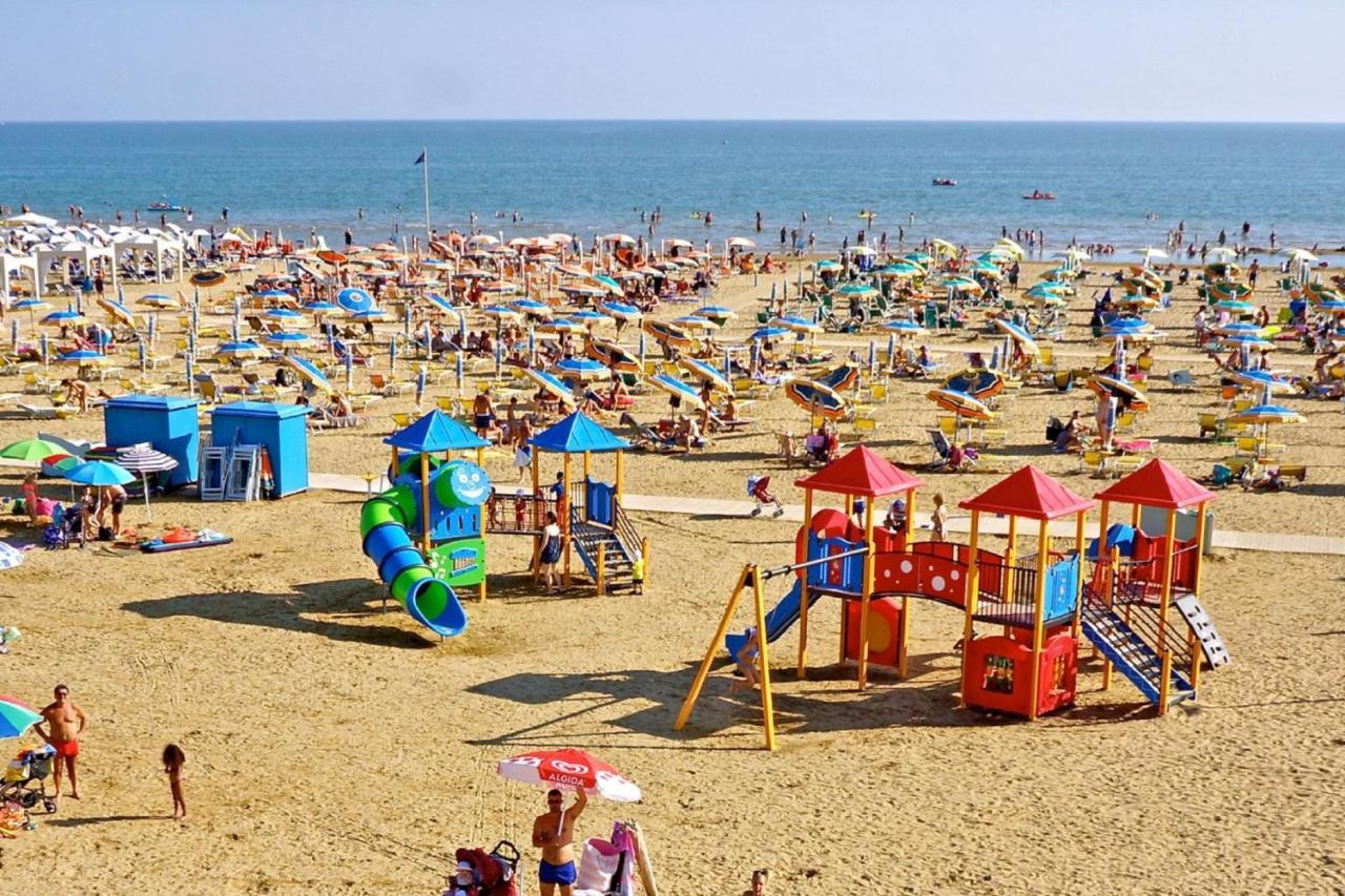 Bright Sea Front With Balcony