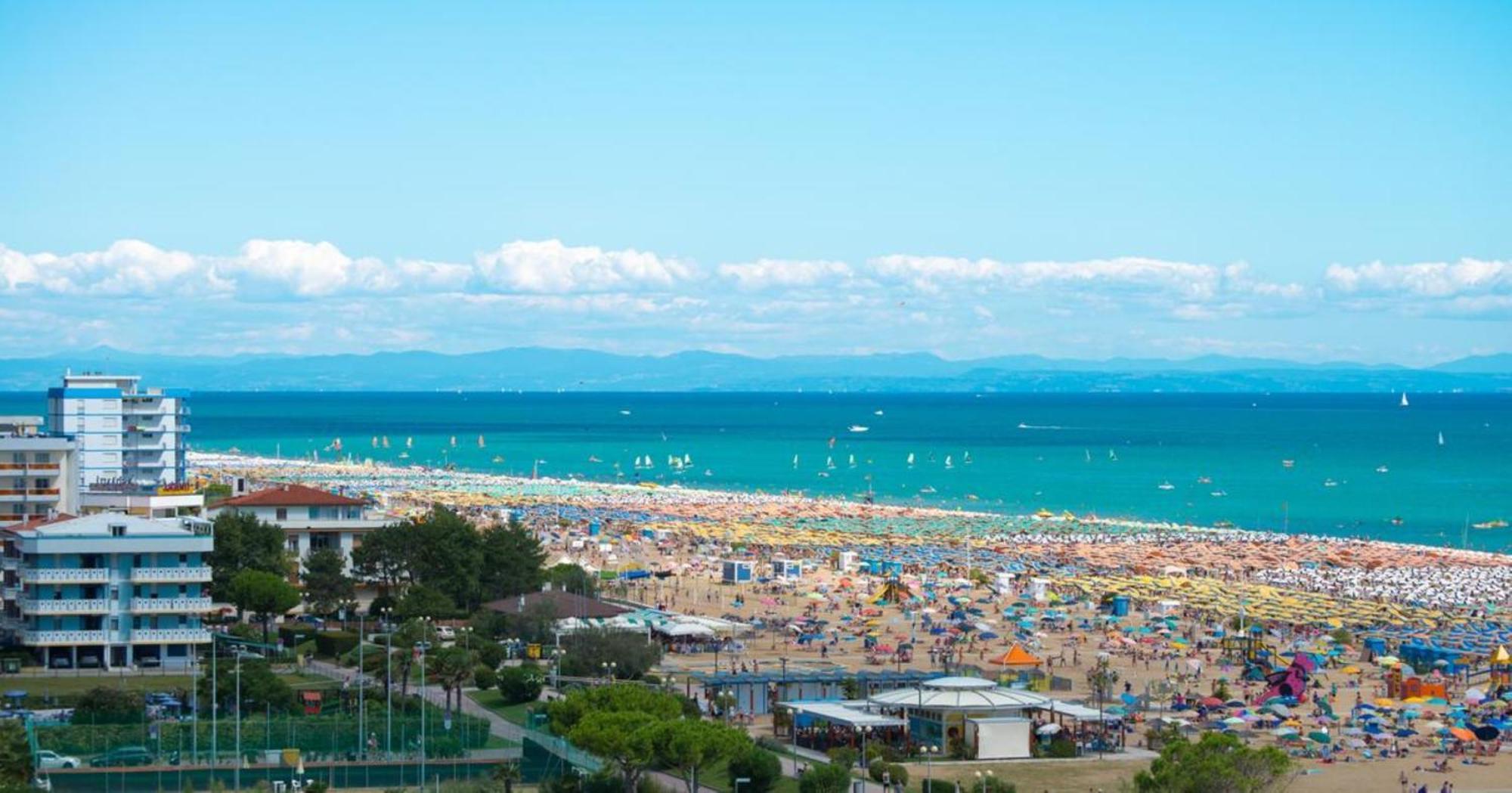 Bright Sea Front With Balcony Apartment Bibione
